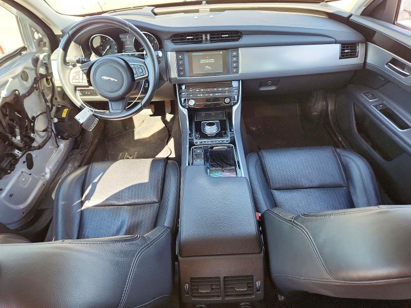 Foto 8 de la subasta – 2016 JAGUAR XF con VIN SAJBK4BV5GCY23875