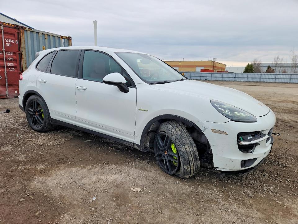 Photo 4 from auction – 2016 PORSCHE CAYENNE with VIN WP1AE2A2XGLA18224