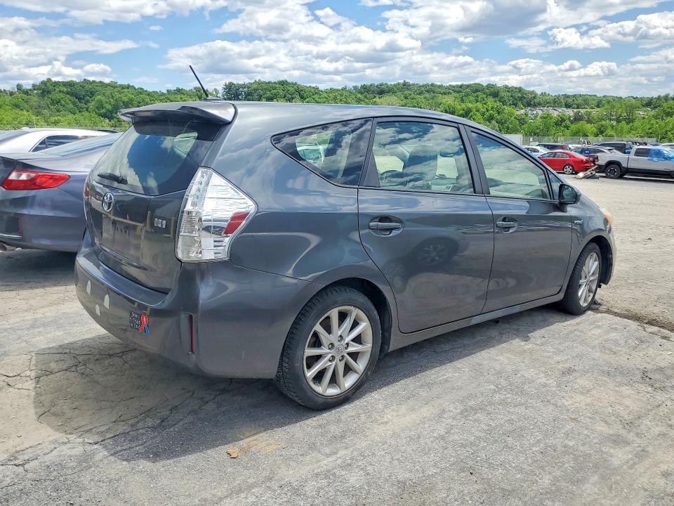 Photo 3 from auction – 2013 TOYOTA PRIUS V with VIN JTDZN3EU3D3256174