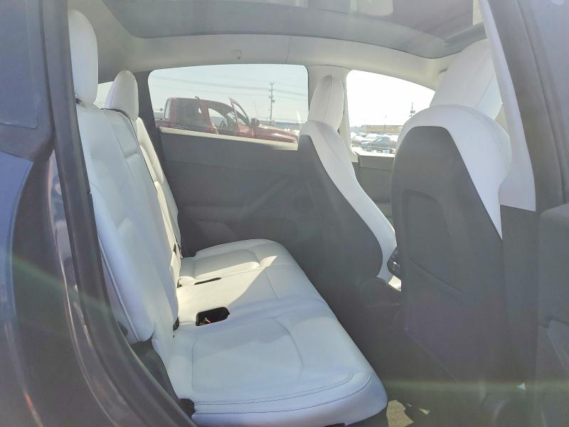 Foto 11 de la subasta – 2022 TESLA MODEL Y con VIN 7SAYGAEE1NF558671