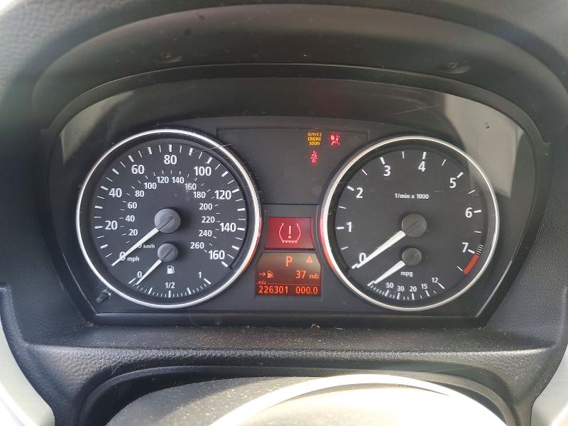 Photo 9 from auction – 2006 BMW 325 with VIN WBAVB135X6KR65178