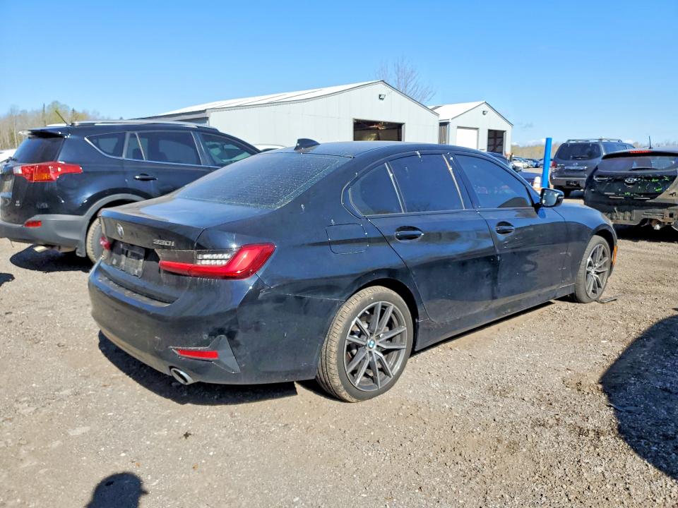 Zdjęcie 3 z aukcji – 2021 BMW 330XI z VIN 3MW5R7J09M8B49051