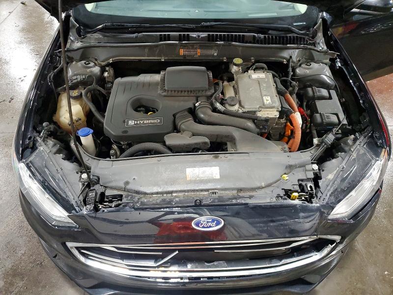 Photo 11 from auction – 2019 FORD FUSION with VIN 3FA6P0LU3KR182757
