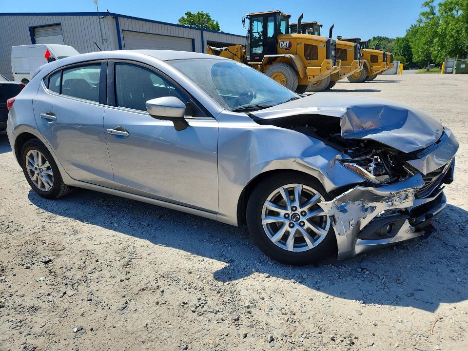 Photo 4 from auction – 2015 MAZDA 3 with VIN 3MZBM1L71FM191152