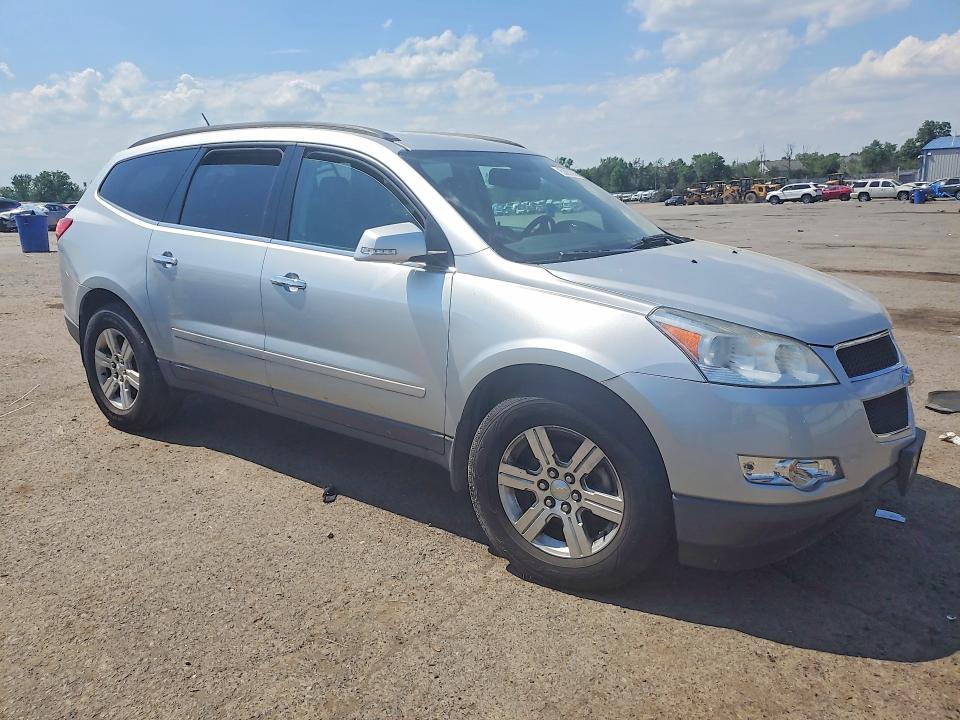 Photo 4 from auction – 2012 CHEVROLET TRAVERSE with VIN 1GNKVJED4CJ178480