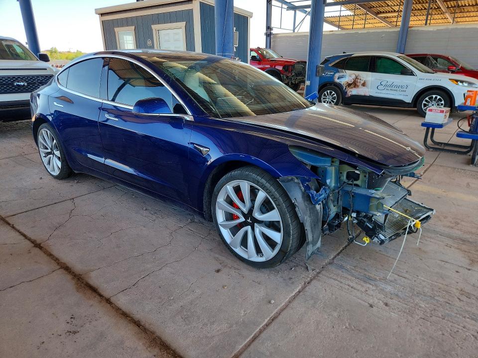 Photo 4 from auction – 2019 TESLA MODEL 3 with VIN 5YJ3E1EBXKF214092