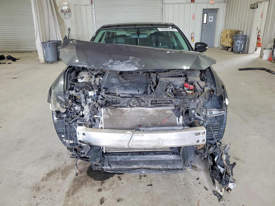 Photo 5 from auction – 2017 NISSAN MAXIMA with VIN 1N4AA6AP0HC439053