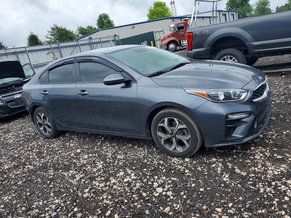 Photo 4 from auction – 2021 KIA FORTE with VIN 3KPF24AD8ME408871