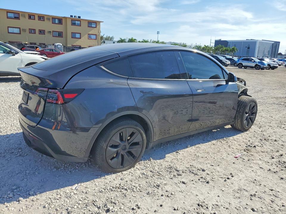 Photo 3 from auction – 2025 TESLA MODEL Y with VIN 7SAYGDED4SF242248