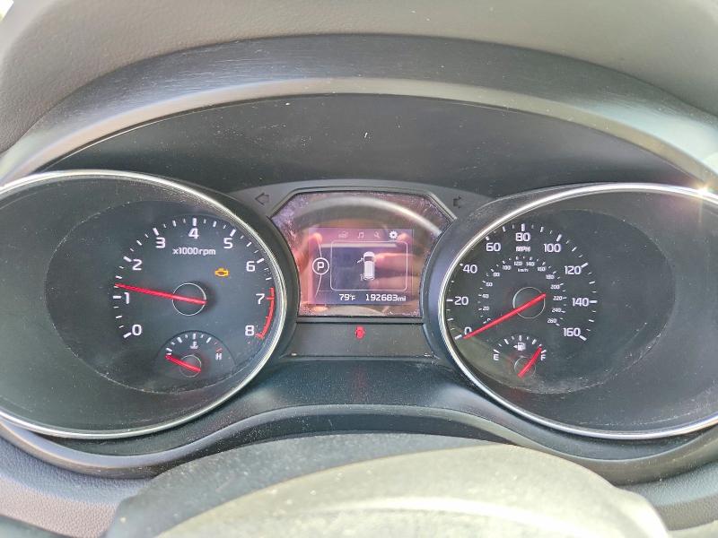 Photo 9 from auction – 2017 KIA SEDONA with VIN KNDMB5C19H6238712