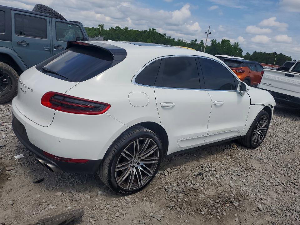 Photo 3 from auction – 2017 PORSCHE MACAN with VIN WP1AB2A54HLB20767