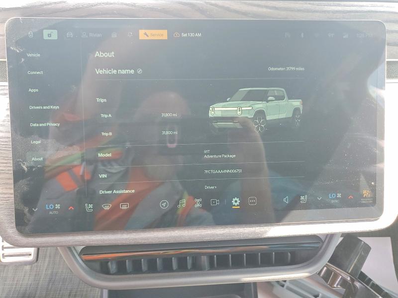 Photo 9 from auction – 2022 RIVIAN R1T with VIN 7FACTGAAA4NN00675