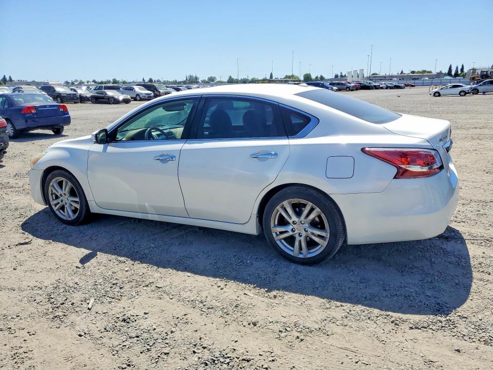 Photo 2 from auction – 2013 NISSAN ALTIMA with VIN 1N4BL3A98DC192291