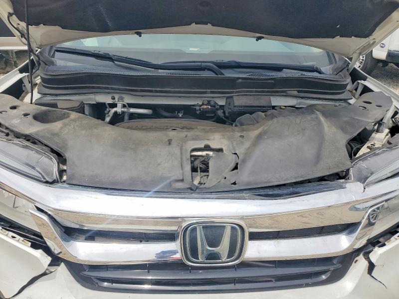 Photo 12 from auction – 2020 HONDA PILOT with VIN 5FNYF5H90LB026007