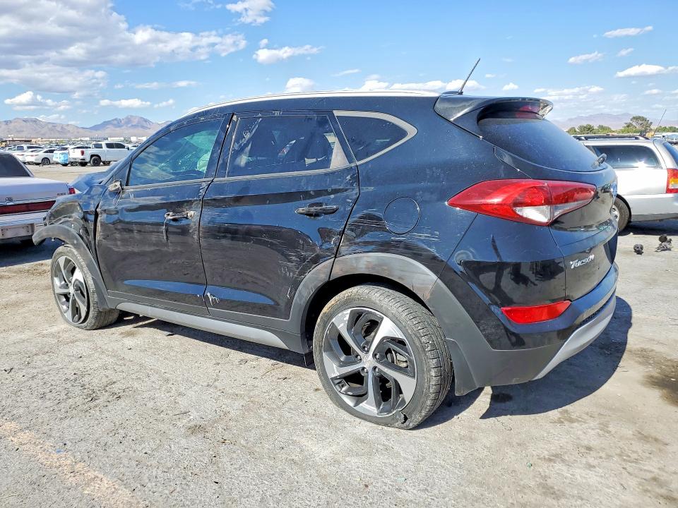 Photo 2 from auction – 2017 HYUNDAI TUCSON with VIN KM8J33A2XHU274318