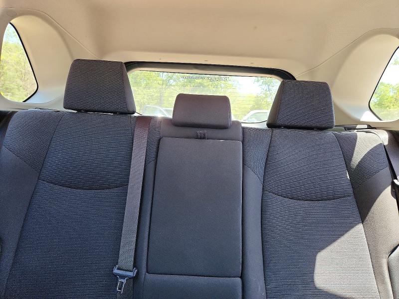 Photo 10 from auction – 2019 TOYOTA RAV4 with VIN JTMG1RFV5KD502713