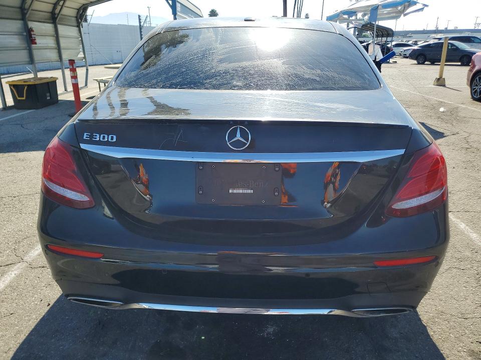 Photo 6 from auction – 2018 MERCEDES-BENZ E with VIN WDDZF4JB4JA408712