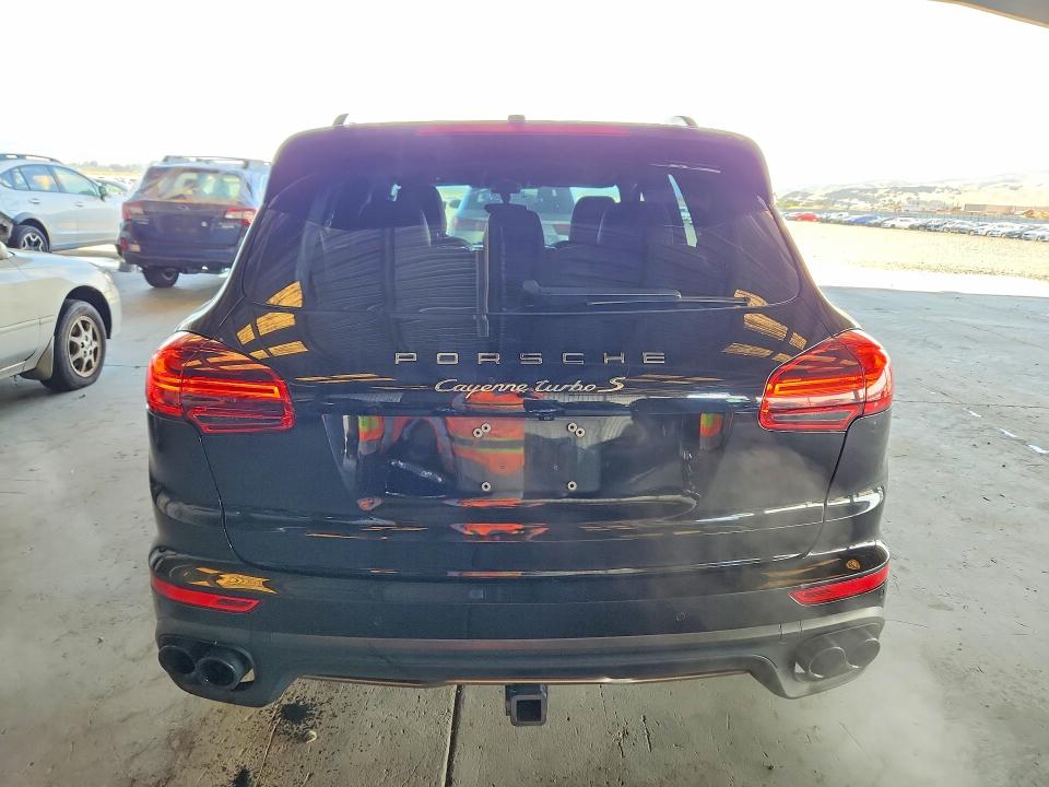Photo 6 from auction – 2017 PORSCHE CAYENNE with VIN WP1AC2A26HLA97026
