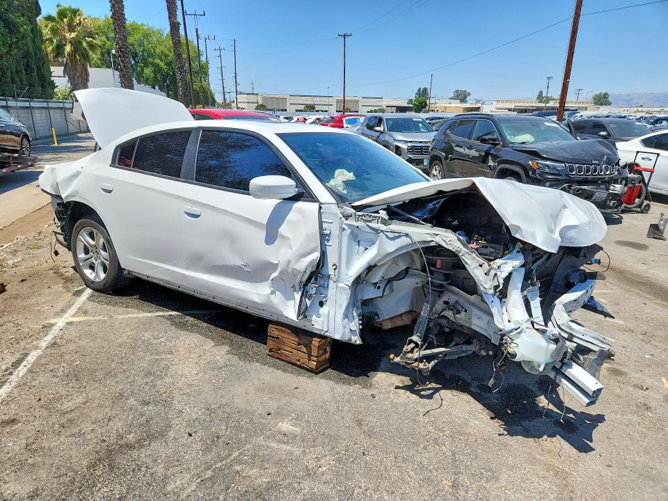 Photo 4 from auction – 2022 DODGE CHARGER with VIN 2C3CDXBG1NH157225