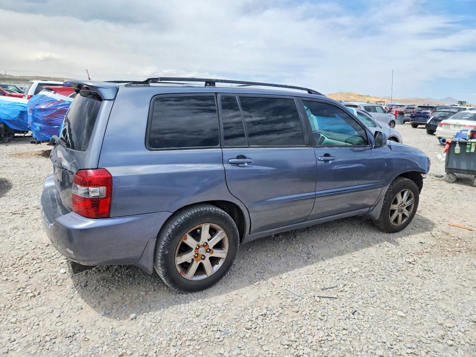 Photo 3 from auction – 2004 TOYOTA HIGHLANDER with VIN JTEDP21A140001630