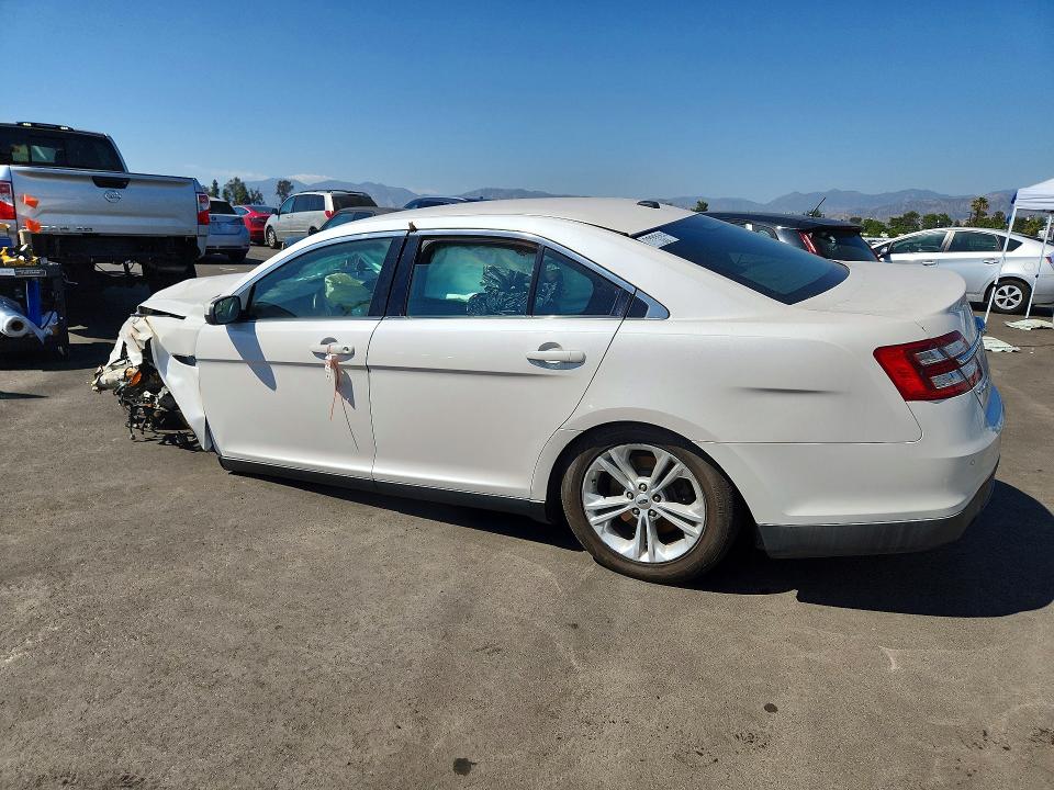 Photo 2 from auction – 2015 FORD TAURUS with VIN 1FAHP2E87FG135443