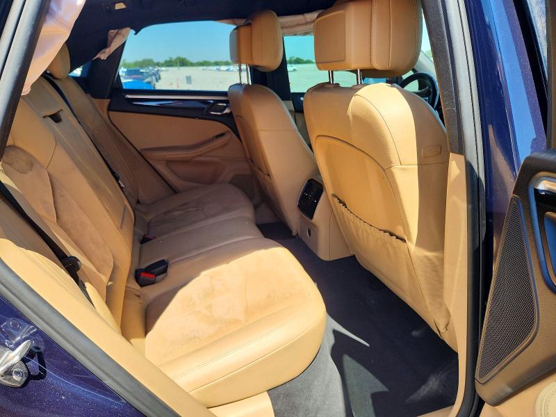 Photo 11 from auction – 2018 PORSCHE MACAN with VIN WP1AA2A51JLB06222