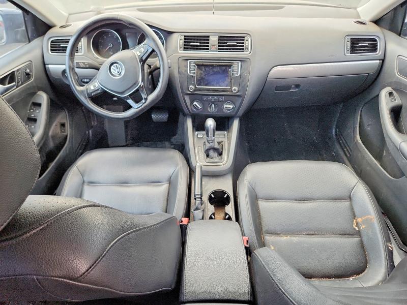 Photo 8 from auction – 2017 VOLKSWAGEN JETTA with VIN 3VWDB7AJ9HM328891