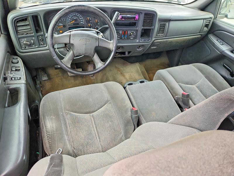 Photo 8 from auction – 2005 CHEVROLET SILVERADO with VIN 2GCEC19V851296673