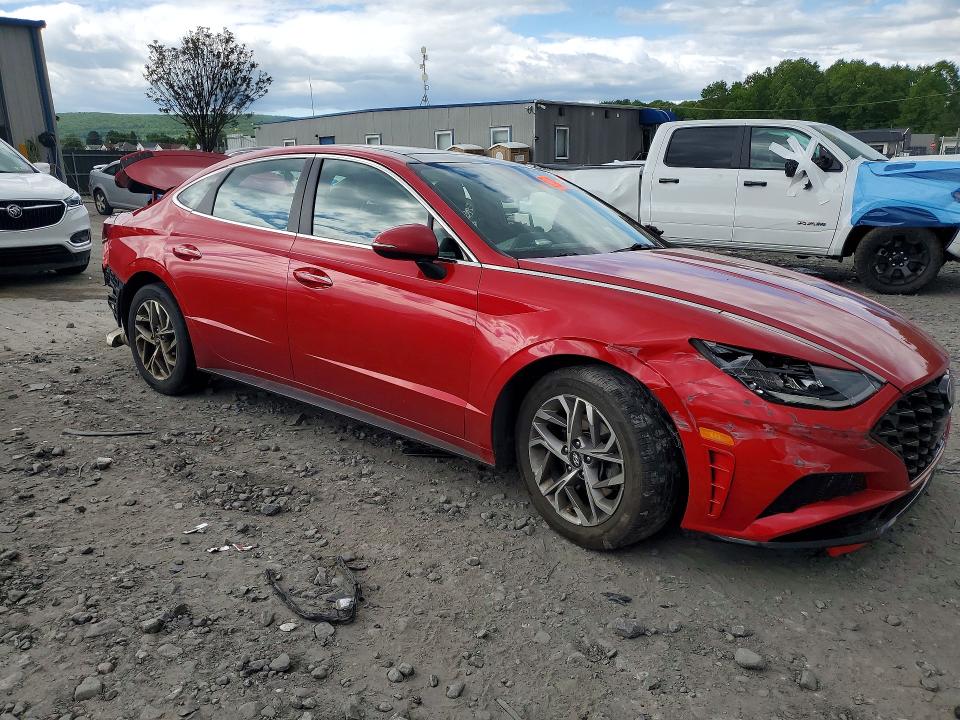 Photo 4 from auction – 2021 HYUNDAI SONATA with VIN 5NPEF4JA0MH097020