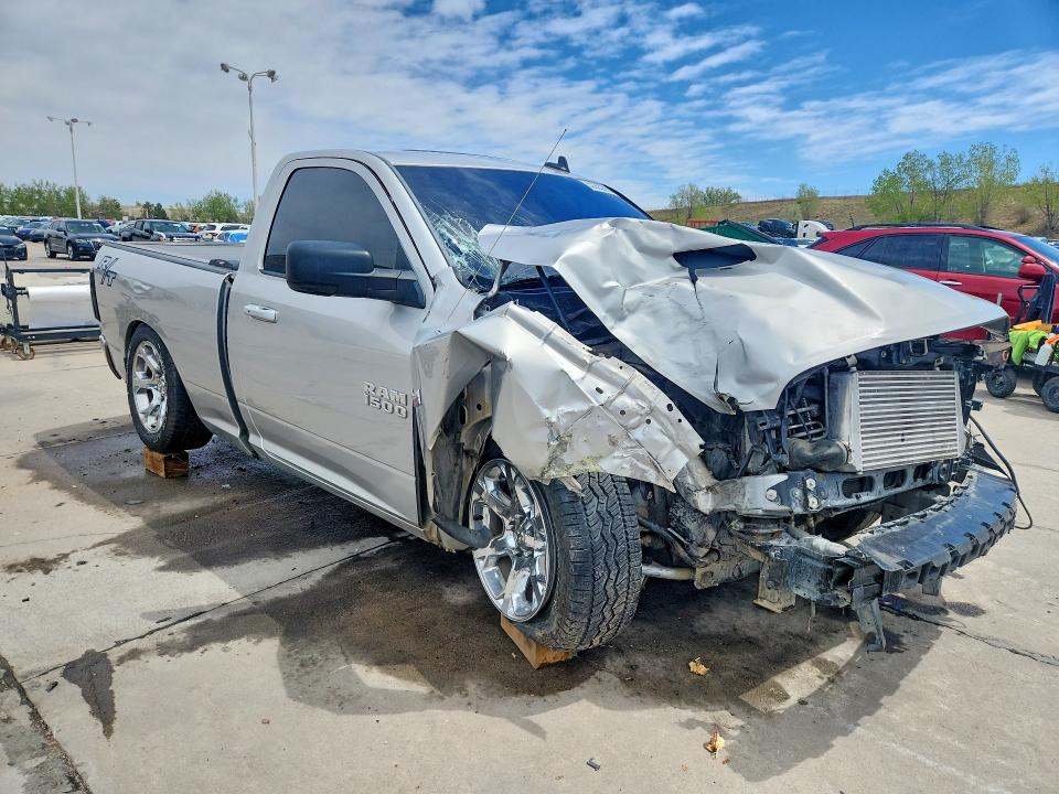Photo 4 from auction – 2014 RAM 1500 with VIN 3C6JR6CT7EG103428