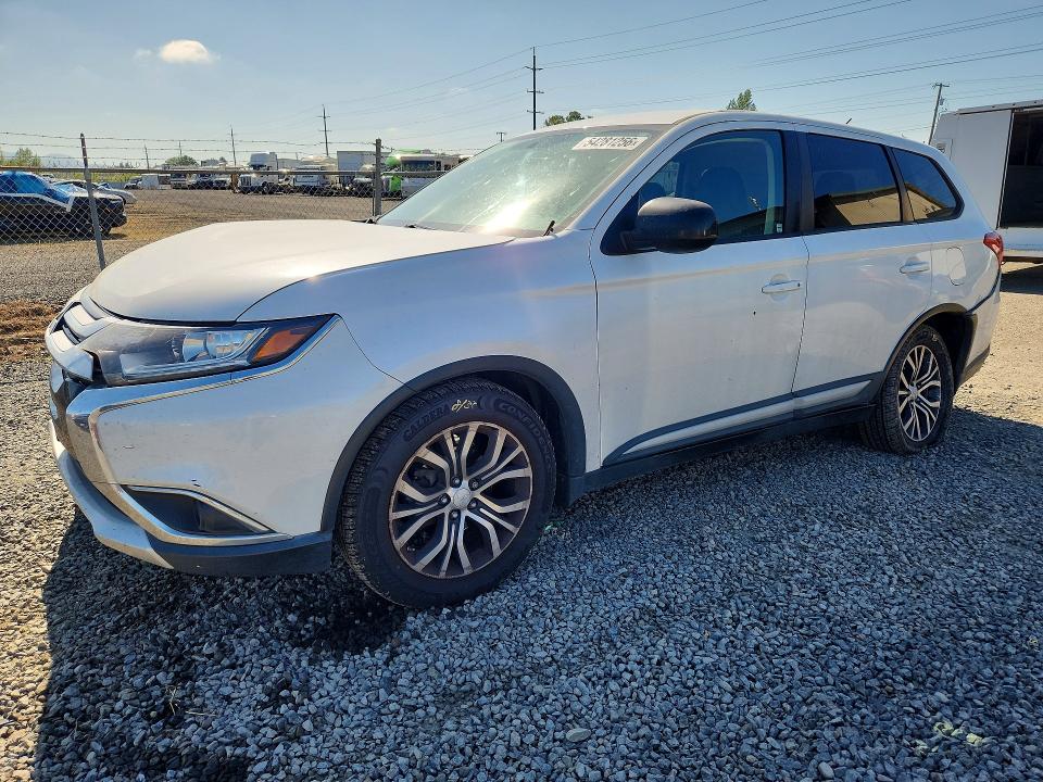 MITSUBISHI OUTLANDER 2016 with VIN JA4AD2A31GZ009903 - Photo from auction