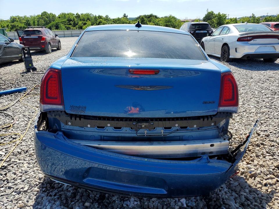 Photo 6 from auction – 2023 CHRYSLER 300 with VIN 2C3CCADG7PH632960