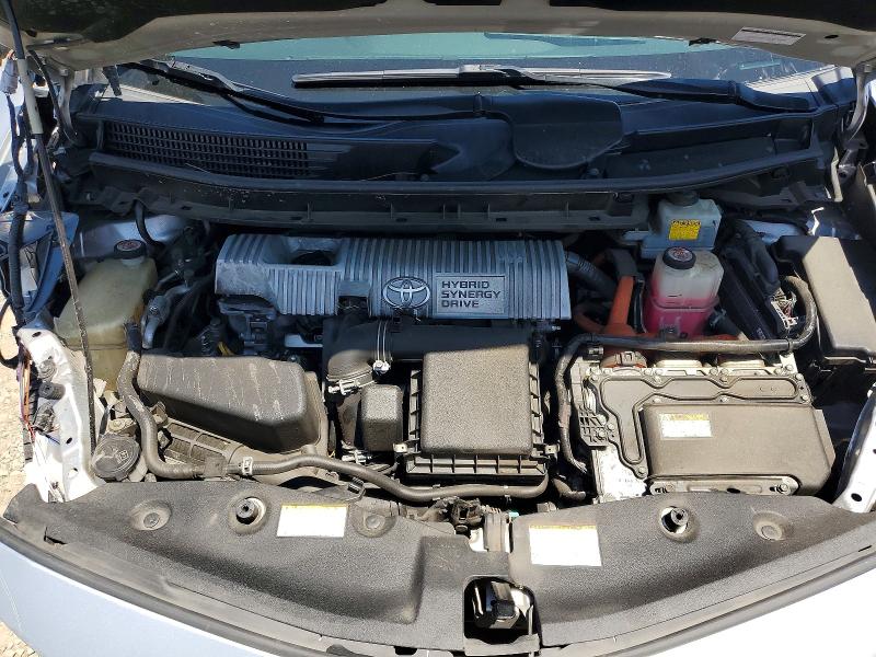Photo 11 from auction – 2017 TOYOTA PRIUS V with VIN JTDZN3EU1HJ070537