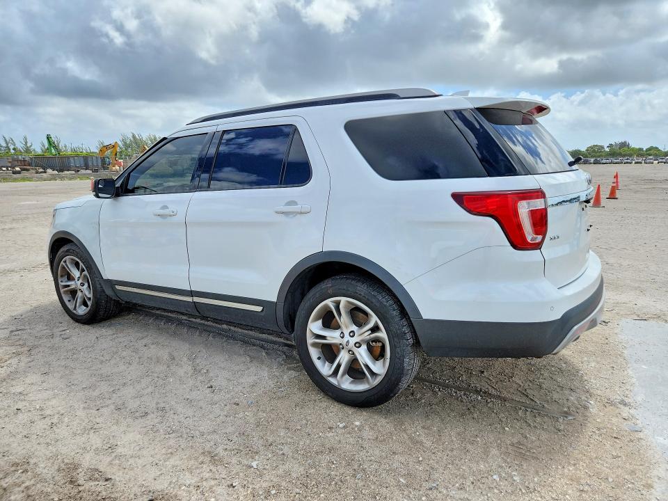 Photo 2 from auction – 2016 FORD EXPLORER with VIN 1FM5K8D81GGC52402