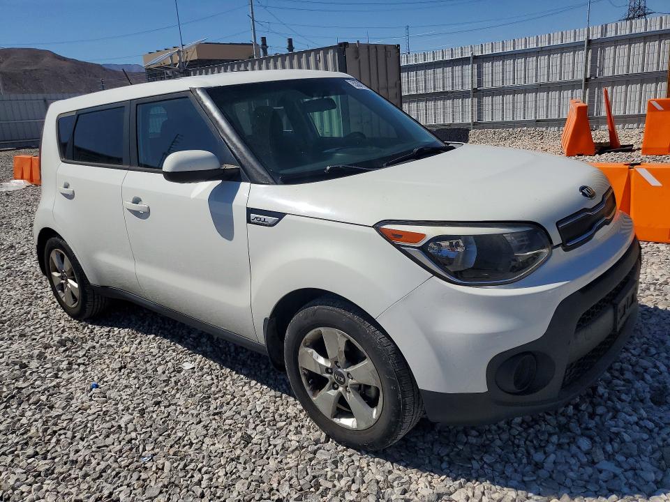 Photo 4 from auction – 2017 KIA SOUL with VIN KNDJN2A24H7411048