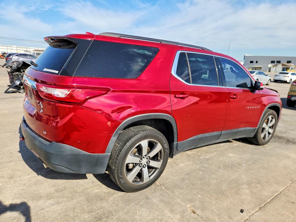 Photo 3 from auction – 2019 CHEVROLET TRAVERSE with VIN 1GNERHKW1KJ272749