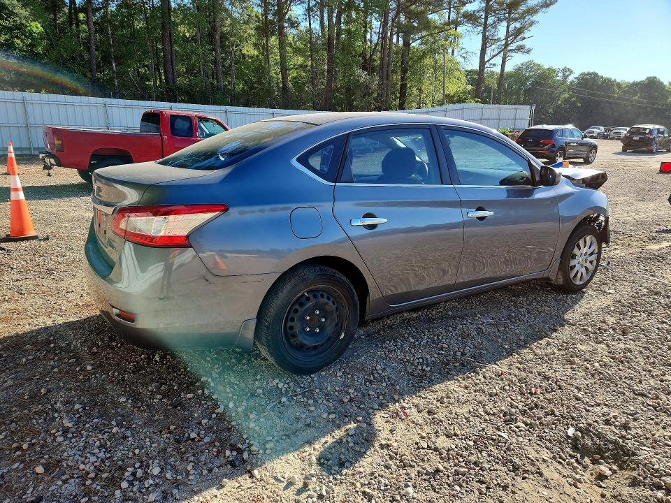 Photo 3 from auction – 2015 NISSAN SENTRA with VIN 3N1AB7AP1FY299602