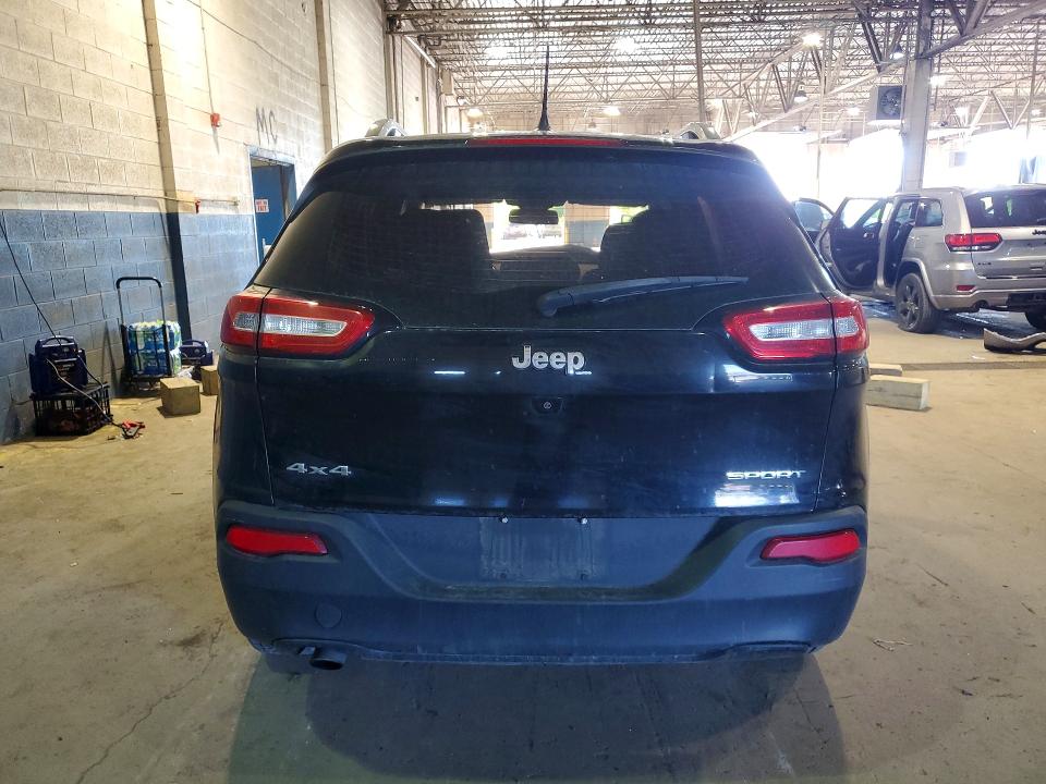 Photo 6 from auction – 2017 JEEP CHEROKEE with VIN 1C4PJMAB3HW557884