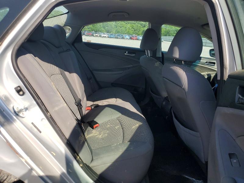 Photo 10 from auction – 2011 HYUNDAI SONATA with VIN 5NPEB4AC2BH287184