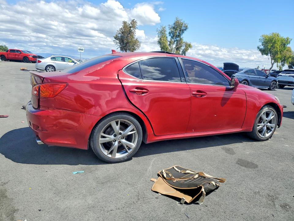 Photo 3 from auction – 2008 LEXUS IS with VIN JTHBK262682071676