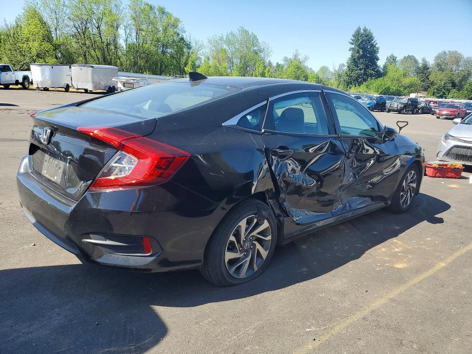 Фото 3 с аукциона – 2018 HONDA CIVIC с VIN 2HGFC2F75JH577476