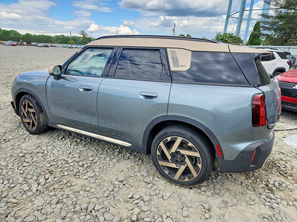 Photo 2 from auction – 2025 MINI COUNTRYMAN with VIN WMZ23GA09S7S88151