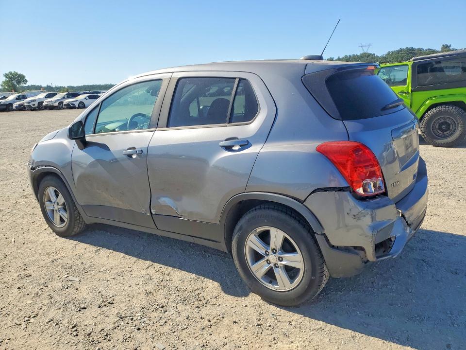 Photo 2 from auction – 2020 CHEVROLET TRAX with VIN 3GNCJKSB7LL320967