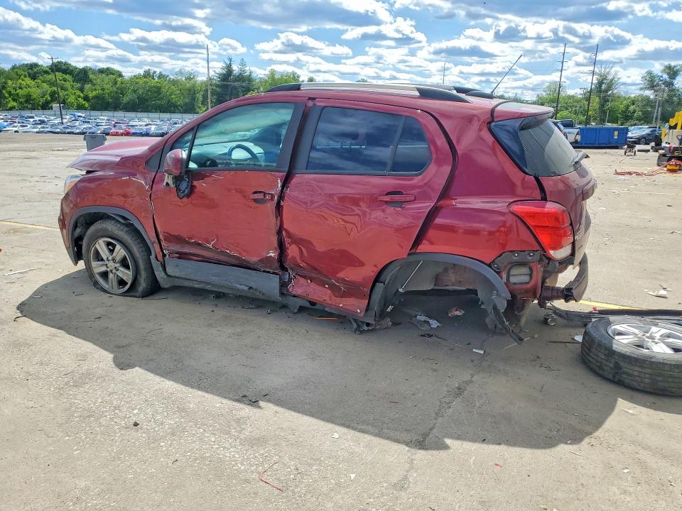 Photo 2 from auction – 2021 CHEVROLET TRAX with VIN KL7CJLSB8MB329899