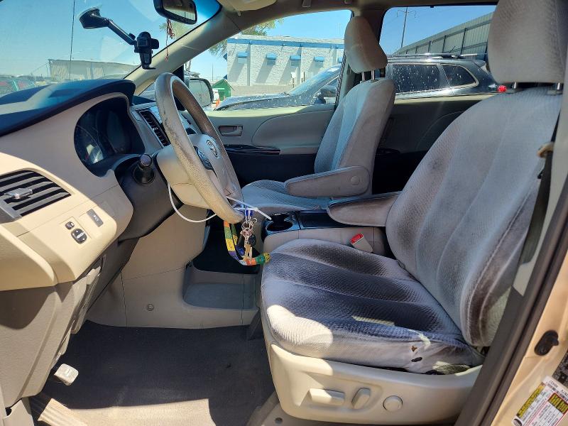 Photo 7 from auction – 2011 TOYOTA SIENNA with VIN 5TDJK3DC4BS005366