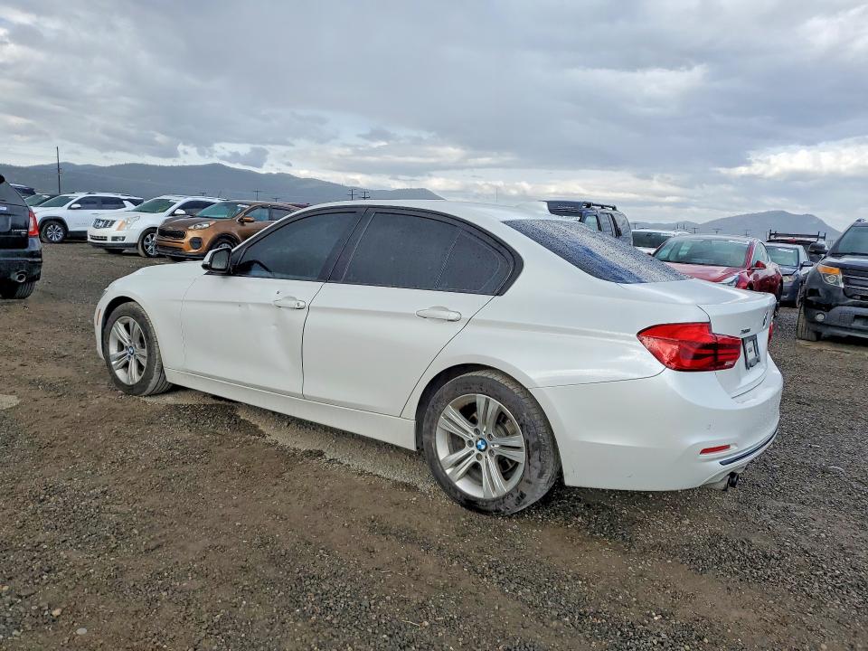 Photo 2 from auction – 2016 BMW 328 with VIN WBA8E3G58GNU00177