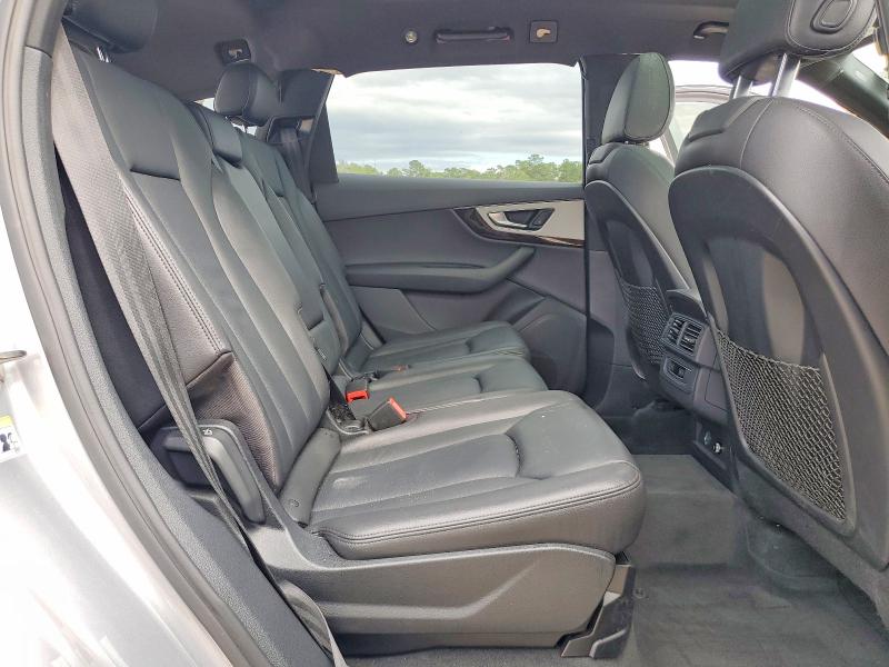 Photo 11 from auction – 2018 AUDI Q7 with VIN WA1AHAF70JD035861