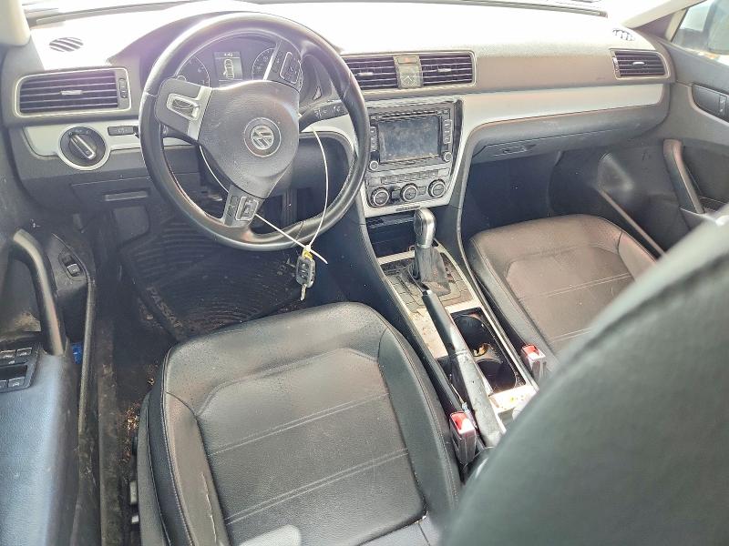 Photo 8 from auction – 2012 VOLKSWAGEN PASSAT with VIN 1VWBP7A38CC021779