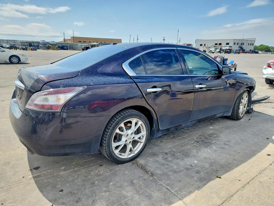 Photo 3 from auction – 2012 NISSAN MAXIMA with VIN 1N4AA5AP2CC824696