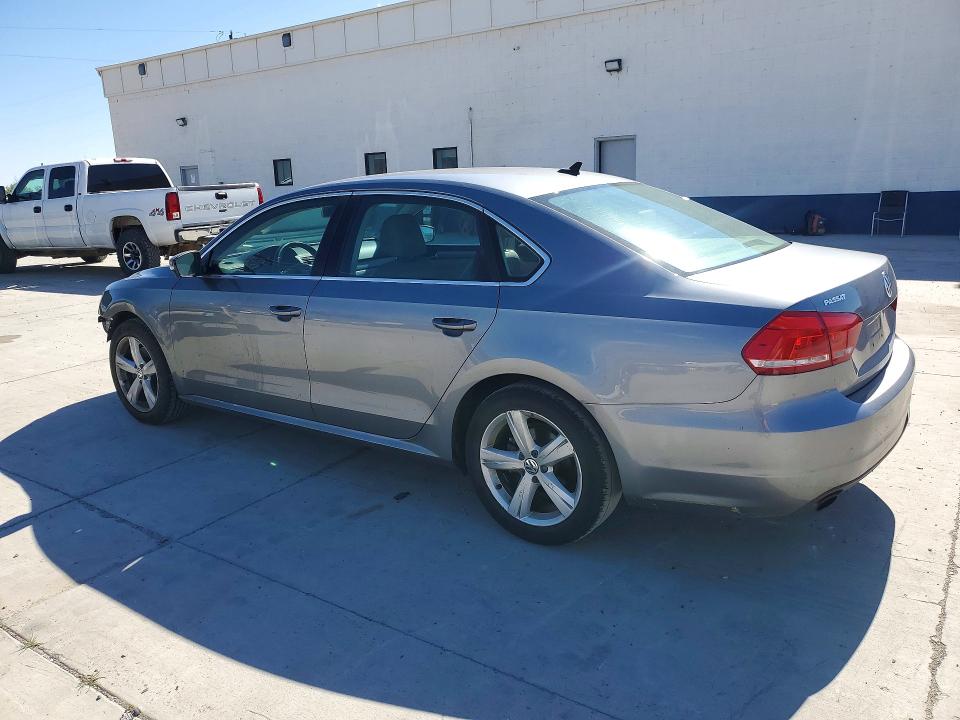 Photo 2 from auction – 2014 VOLKSWAGEN PASSAT with VIN 1VWBT7A36EC084507